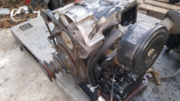 2  สูบ 9.5 แรง 11800 บาท หม้อน้ำในตัว รหัสสินค้า D3-12