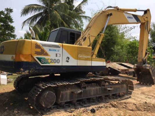 ขาย 595,000 KOBELCO  sk 200 MARK 3  เครื่อง 6D31 Turbo ดีแรง ปั้ม K3V แรงสมบูณร์ โช่หนา เอวแน่น ไฟฟ้าตัด รถพร้อมใช้ รถอยู่ สุรินทร์ 090-772-3710 090-772-3708