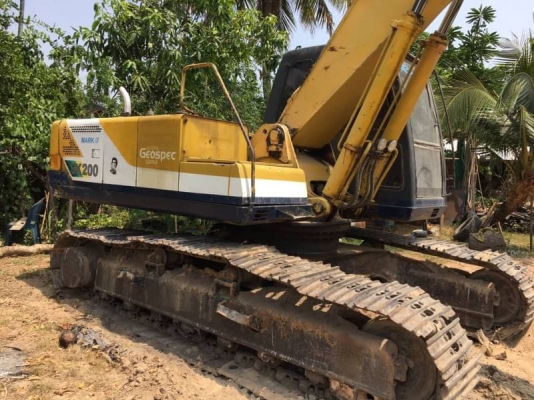 ขาย 595,000 KOBELCO  sk 200 MARK 3  เครื่อง 6D31 Turbo ดีแรง ปั้ม K3V แรงสมบูณร์ โช่หนา เอวแน่น ไฟฟ้าตัด รถพร้อมใช้ รถอยู่ สุรินทร์ 090-772-3710 090-772-3708