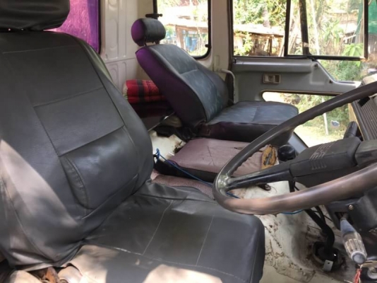 ขาย 650,000 MITSU FUSO FN 527 M-TD1741  เครื่อง 6D16-195 แรง 10 เกียร์ หัวบาง ยางดี คัสชีสวย เบรคใหญ่ เอกสารเล่มทะเบียน รถอยู่ จ.สุรินทร์ 090-772-3710 090-772-3708