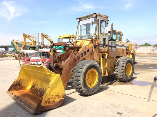 รถตัก Komatsu 520B นำเข้าจากญี่ปุ่น ราคาถูก สภาพสวยพร้อมใช้งาน