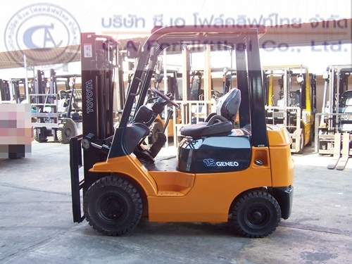 ขาย รถโฟล์คลิฟท์ TOYOTA รุ่น 7-FG15