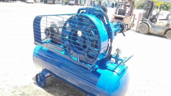 ** ไปอยู่ร้อยเอ็ดครับ ** ปั้มลม PUMA รุ่น PP-315 ขนาด 15 HP ถัง 500 ลิตร ไฟ 380V พร้อมใช้งาน ** ไปอยู่ร้อยเอ็ดครับ ** ปั้มลม PUMA รุ่น PP-315 ขนาด 15 HP ถัง 500 ลิตร ไฟ 380V พร้อมใช้งาน