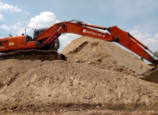 ขาย!! >>> Hiatchi Ex200 รุ่น 5 รถใช้งานอยู่ <<< เบอร์ติดต่อ 098-7155789