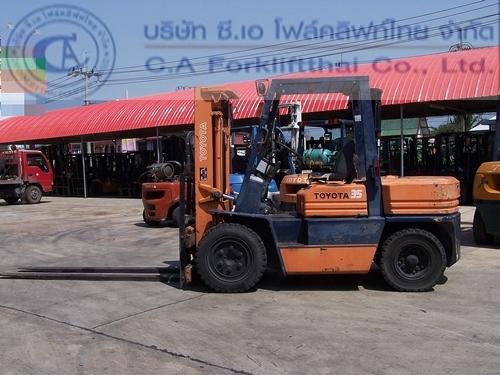 ขาย รถโฟล์คลิฟท์ TOYOTA รุ่น 5-FD35