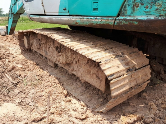 ขายด่วน KOBELC0 SK200 ธรรมดา สภาพพร้อมใช้งาน เครื่องปั้มดี ไฟฟ้าตัด มอเตอร์คันเร่ง โซ่ช่วงล่างสวย เอวแน่น เฟรมไม่ผุ รถเรียบร้อย พร้อมใช้งาน เอกสารเล่มทะเบียน