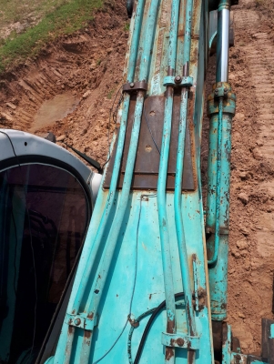 ขายด่วน KOBELC0 SK200 ธรรมดา สภาพพร้อมใช้งาน เครื่องปั้มดี ไฟฟ้าตัด มอเตอร์คันเร่ง โซ่ช่วงล่างสวย เอวแน่น เฟรมไม่ผุ รถเรียบร้อย พร้อมใช้งาน เอกสารเล่มทะเบียน