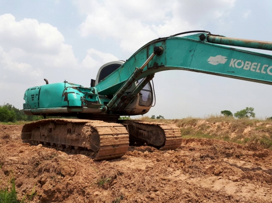 ขายด่วน KOBELC0 SK200 ธรรมดา สภาพพร้อมใช้งาน เครื่องปั้มดี ไฟฟ้าตัด มอเตอร์คันเร่ง โซ่ช่วงล่างสวย เอวแน่น เฟรมไม่ผุ รถเรียบร้อย พร้อมใช้งาน เอกสารเล่มทะเบียน