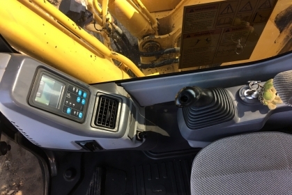 ขาย!! &gt;&gt;&gt; Komatsu Pc200 รุ่น 7 พร้อมใช้งาน &lt;&lt;&lt; เบอร์ติดต่อ 098-7155789