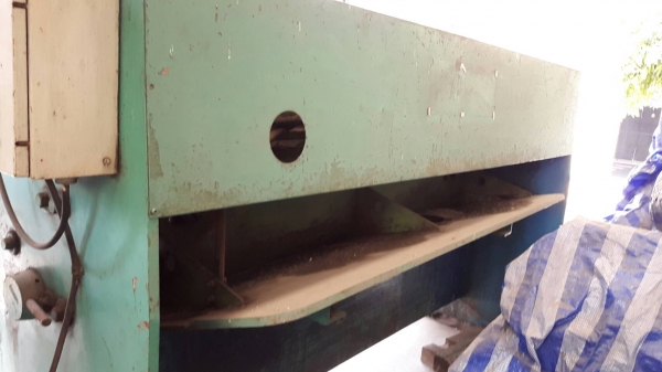 ขายเครื่องตัดกับเครื่องพับขนาด8ฟุตตัดพับได้6มิลราคาเบาๆเลยครับ ขายเครื่องตัดกับเครื่องพับขนาด8ฟุตตัดพับได้6มิลราคาเบาๆเลยครับ