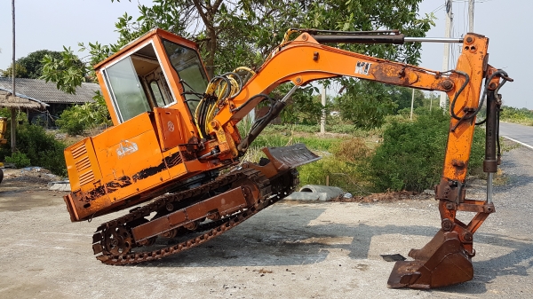 ขายด่วนรถแบคโฮKUBOTAคูโบต้าKH30มีเก๋งเทียบเท่าPC30เครื่องคูโบต้า3สูบดีปั่มแรงรถนอกเพิ่งนำเข้ามาใหม่ยังไม่เคยใช้งานในเมืองไทยเลย