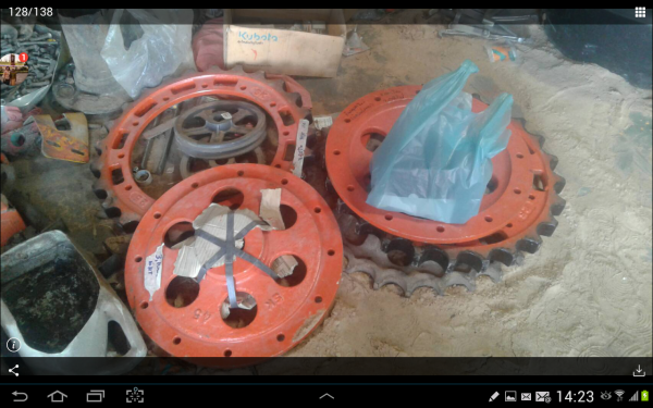 ท่านที่รอ เรายังจะมีรถที่จะนำเข้ามาเก็บงานอีก 3 คันครับ พร้อมช่วงไหนก็รับได้ครับ ศักดิ์พัฒนา 10  ht  hino ho7d +TORBO ~225  แรง ปั้มไดกิ้น แขนปล่อยมอร์เตอร์