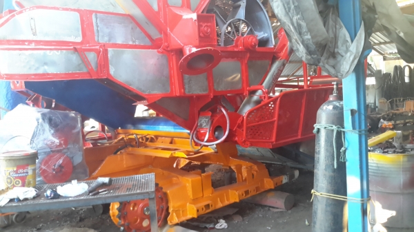 ท่านที่รอ เรายังจะมีรถที่จะนำเข้ามาเก็บงานอีก 3 คันครับ พร้อมช่วงไหนก็รับได้ครับ ศักดิ์พัฒนา 10  ht  hino ho7d +TORBO ~225  แรง ปั้มไดกิ้น แขนปล่อยมอร์เตอร์