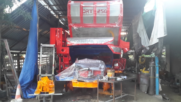 ท่านที่รอ เรายังจะมีรถที่จะนำเข้ามาเก็บงานอีก 3 คันครับ พร้อมช่วงไหนก็รับได้ครับ ศักดิ์พัฒนา 10  ht  hino ho7d +TORBO ~225  แรง ปั้มไดกิ้น แขนปล่อยมอร์เตอร์