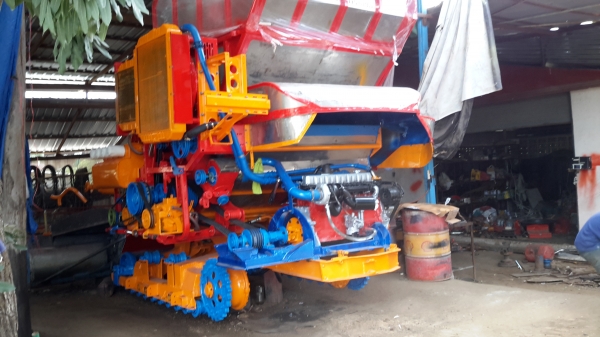 ท่านที่รอ เรายังจะมีรถที่จะนำเข้ามาเก็บงานอีก 3 คันครับ พร้อมช่วงไหนก็รับได้ครับ ศักดิ์พัฒนา 10  ht  hino ho7d +TORBO ~225  แรง ปั้มไดกิ้น แขนปล่อยมอร์เตอร์