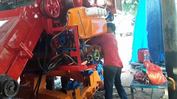 ท่านที่รอ เรายังจะมีรถที่จะนำเข้ามาเก็บงานอีก 3 คันครับ พร้อมช่วงไหนก็รับได้ครับ ศักดิ์พัฒนา 10  ht  hino ho7d +TORBO ~225  แรง ปั้มไดกิ้น แขนปล่อยมอร์เตอร์