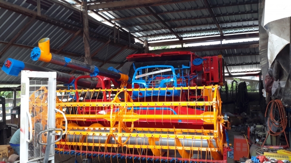 ท่านที่รอ เรายังจะมีรถที่จะนำเข้ามาเก็บงานอีก 3 คันครับ พร้อมช่วงไหนก็รับได้ครับ ศักดิ์พัฒนา 10  ht  hino ho7d +TORBO ~225  แรง ปั้มไดกิ้น แขนปล่อยมอร์เตอร์