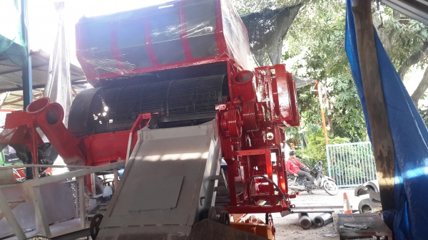 ท่านที่รอ เรายังจะมีรถที่จะนำเข้ามาเก็บงานอีก 3 คันครับ พร้อมช่วงไหนก็รับได้ครับ ศักดิ์พัฒนา 10  ht  hino ho7d +TORBO ~225  แรง ปั้มไดกิ้น แขนปล่อยมอร์เตอร์