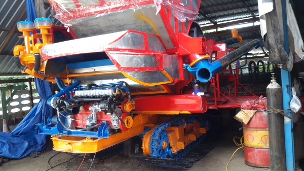 ท่านที่รอ เรายังจะมีรถที่จะนำเข้ามาเก็บงานอีก 3 คันครับ พร้อมช่วงไหนก็รับได้ครับ ศักดิ์พัฒนา 10  ht  hino ho7d +TORBO ~225  แรง ปั้มไดกิ้น แขนปล่อยมอร์เตอร์