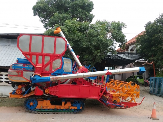 ท่านที่รอ เรายังจะมีรถที่จะนำเข้ามาเก็บงานอีก 3 คันครับ พร้อมช่วงไหนก็รับได้ครับ ศักดิ์พัฒนา 10  ht  hino ho7d +TORBO ~225  แรง ปั้มไดกิ้น แขนปล่อยมอร์เตอร์