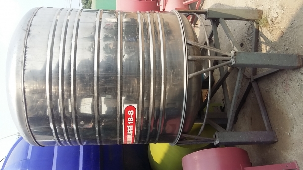 ขาย ถังน้ำสแตนเลส ขนาด 1600 ลิตร สภาพสวย