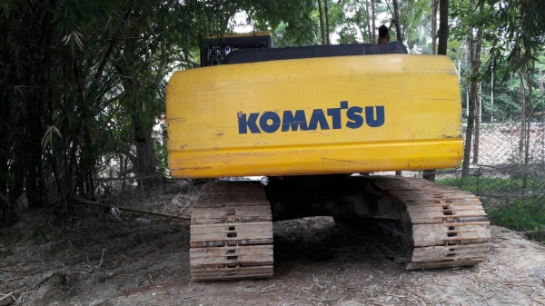 Komatsu PC200 รุ่น7