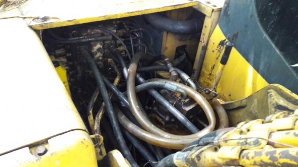 Komatsu PC200 รุ่น7