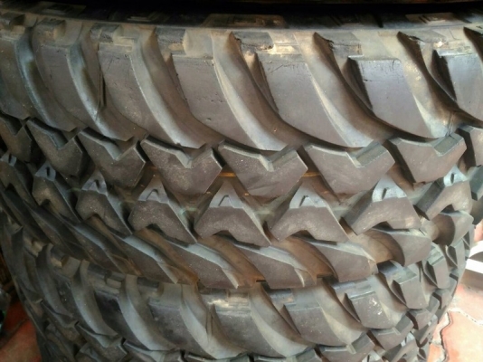 ขายยาง 265 x 75 x 16 MT พร้อมล้อเล็บเหยี่ยวแท้ ISUZU 4WD