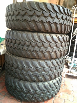 ขายยาง 265 x 75 x 16 MT พร้อมล้อเล็บเหยี่ยวแท้ ISUZU 4WD