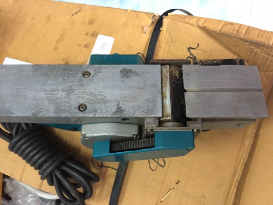 ขาย กบไฟฟ้า 3&quot; MAKITA 1100 มือสองสภาพดีครับ