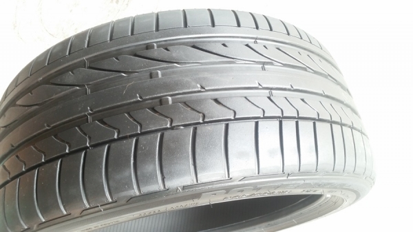 ขายยาง245/40/18 ปี 4414 BRIDGESTONE RE050A 2 เส้น