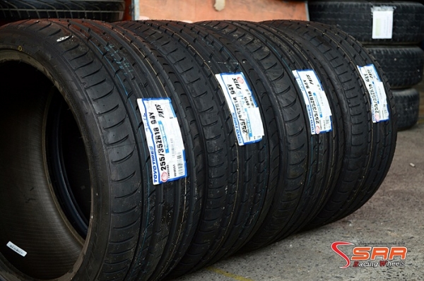 TOYO T1 SPORT 255/35ZR18 ยางญี่ปุ่น ราคาพิเศษ TOYO T1 SPORT 255/35ZR18 ยางญี่ปุ่น ราคาพิเศษ