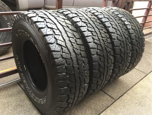 ยาง All Dunlop 31 10.5 R15 ปลายปี15 ดอกเต็ม ไม่มีปะ เนื้อนิ่มๆ ใช้ยาว ราคาไม่แพง