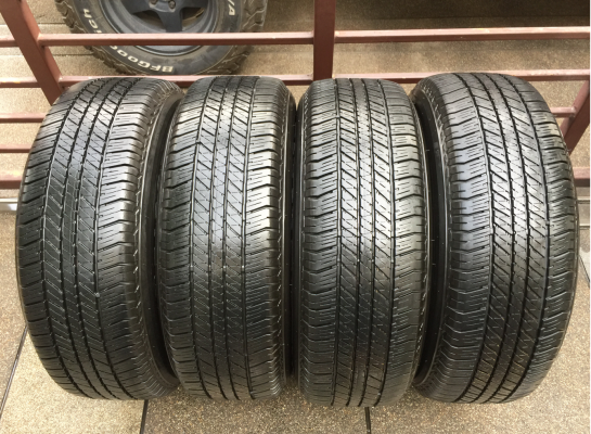 ยาง Bridgestone 265 65 17 ปี15 ดอกเต็ม ไม่มีปะ เนื้อนิ่มๆ ใช้ยาว ราคาไม่แพง
