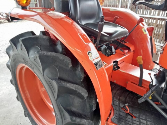 คูโบต้า L3608DT 4 WD 2 เพลา เกรด AAA ..ใบมีดดันหน้า่ ผานหลังใหม่  ทำงาน 289 ชั่วโมง สีเดิมๆโรงงาน 100\%
