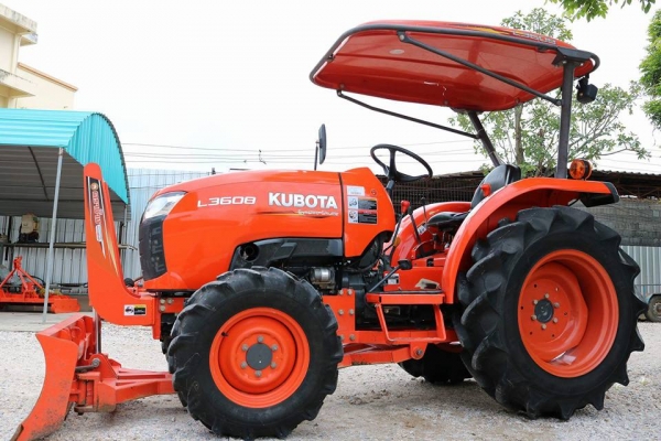 คูโบต้า L3608DT 4 WD 2 เพลา เกรด AAA ..ใบมีดดันหน้า่ ผานหลังใหม่  ทำงาน 289 ชั่วโมง สีเดิมๆโรงงาน 100\%