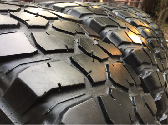 ยาง Mud BF Goodrich 285 75 16 ปี12 พร้อมใช้งาน ราคาไม่แพง ยาง Mud BF Goodrich 285 75 16 ปี12 พร้อมใช้งาน ราคาไม่แพง