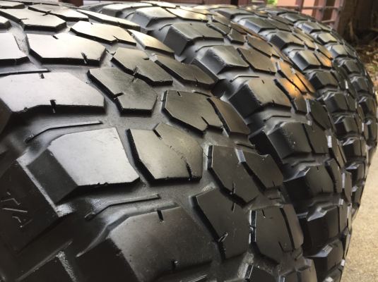 ยาง Mud BF Goodrich 285 75 16 ปี12 พร้อมใช้งาน ราคาไม่แพง ยาง Mud BF Goodrich 285 75 16 ปี12 พร้อมใช้งาน ราคาไม่แพง