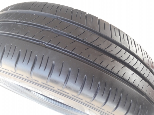 ยาง185/60/15  ปี14  DUNLOP SP SPORT 2030   2 เส้น