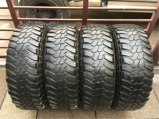 ยาง Mud Deestone 285 75 16 กลางปี12 ไม่มีปะ พร้อมใช้งาน ราคาไม่แพง