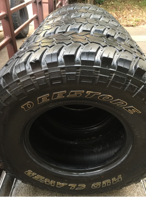 ยาง Mud Deestone 285 75 16 กลางปี12 ไม่มีปะ พร้อมใช้งาน ราคาไม่แพง