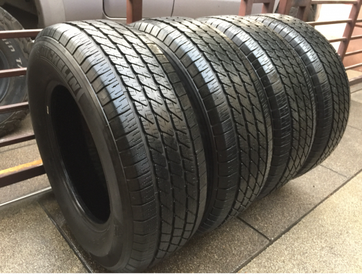 ยาง Michelin 265 65 17 กลางปี13 ดอกเต็ม ไม่มีปะ ราคาไม่แพง