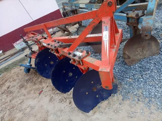 ผาลสามใบ24ตราช้างพร้อมลุยงานใบใหม่