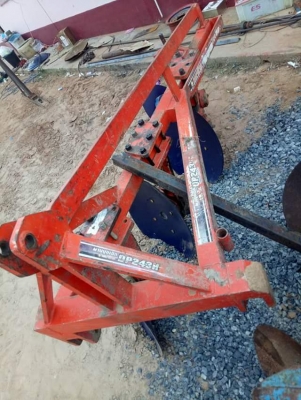 ผาลสามใบ24ตราช้างพร้อมลุยงานใบใหม่