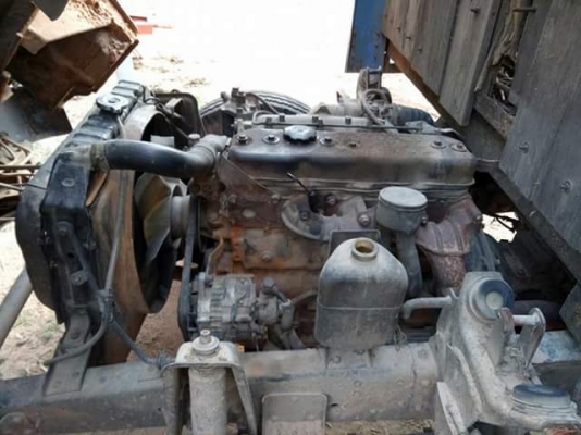 เครื่องอีซูซุ100แรง+เกียร์+หม้อน้ำ