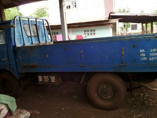 รถอีซูซุสี่ล้อกลางเอ้ว74แรงพร้อมใช้งาน