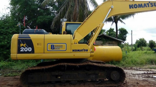ขาย komatsu pc200mo-8 ปี2013 7000ชั่วโมง เอกสารเล่มทะเบียน สนใจโทร 080-1151964