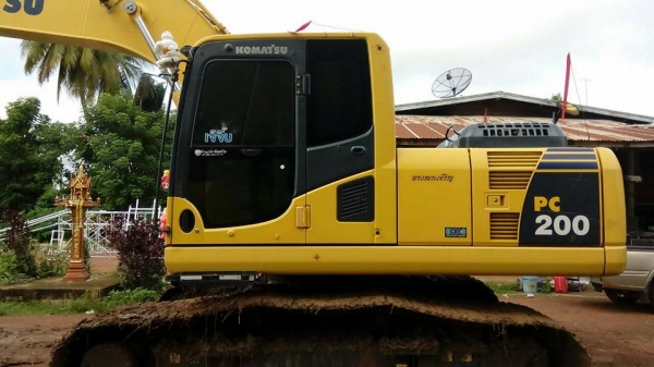 ขาย komatsu pc200mo-8 ปี2013 7000ชั่วโมง เอกสารเล่มทะเบียน สนใจโทร 080-1151964