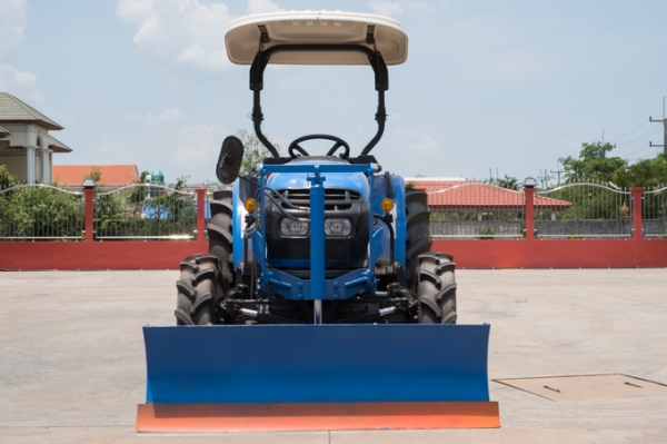 ขายรถไถ New Holland TC48 R พร้อมอุปกรณ์ชุดไถ