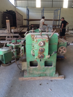 ขายด่วน เครืองทำงานไม้ 10ชุด  ทำงานวงกบ ปะตู ใส  กลึง  ขายเลิกกิจการ330000